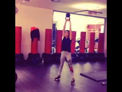 gli allenamenti di Belen Rodriguez