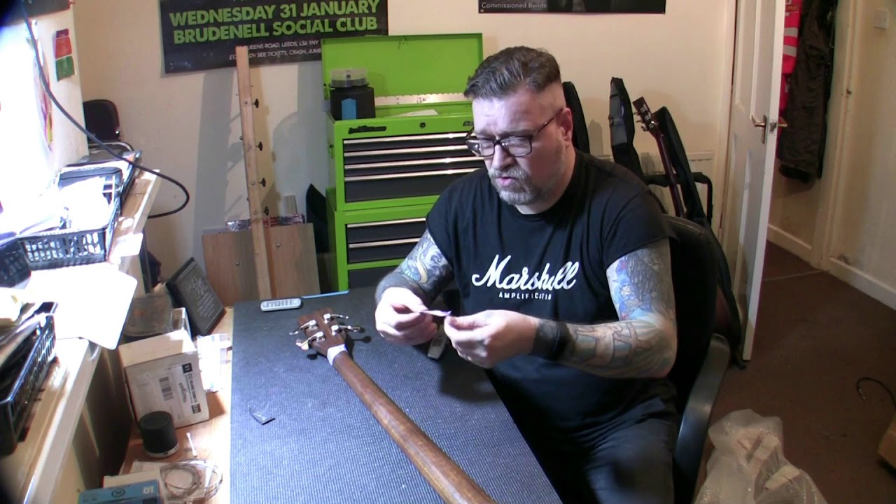 Warwick bass non-removable truss rod replacement! Streamer LX bass with a snapped truss rod: fixed!