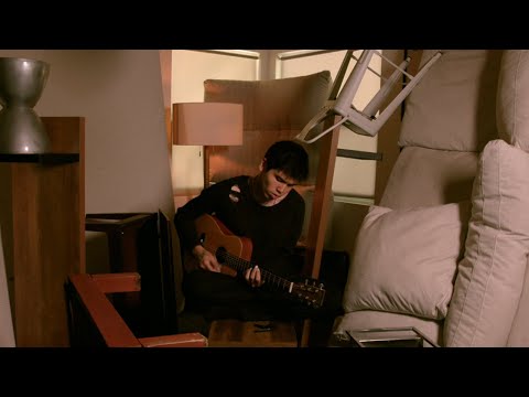 Clinton Kane - FALLEN LEAVES (lyric video)