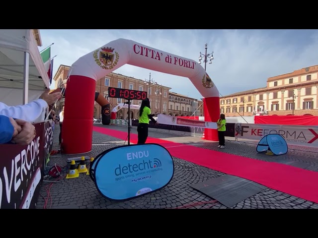 Podismo. Sanguinetti vince la mezza maratona StraForlì VIDEO