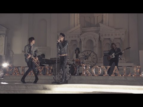 PALAYE ROYALE - Don't Feel Quite Right (Official Music Video)