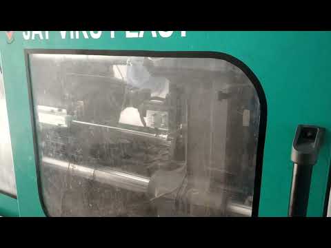 Single/three horizontal injection molding machine, clamping ...