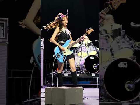 QWER (최애의 아이들) - G9JB - Minneapolis 20251107
