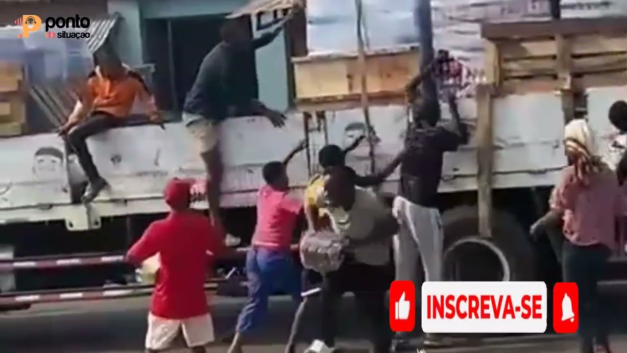 POPULARES INVADEM VIATURA NA SAMBA E SAQUEIAM PRODUTOS