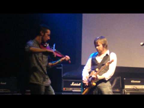 Gnasher (Featuring Jimmy Coup) live @ the vibe for Philo 2011