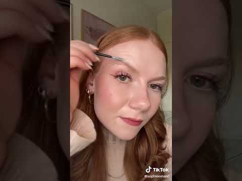 DIY eyebrow tint. #Eylure #Dybrow #eyebrow #dye #kit #beauty #tint #brown #dark #brow #shorts