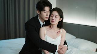 她以為嫁給了自己最愛的男人，直到發現他和白月光在外面還有個小家，多年愛意散盡她一紙離婚甩他臉上瀟灑轉身，誰料三個豪門大佬爭著追求她，渣男悔青腸！