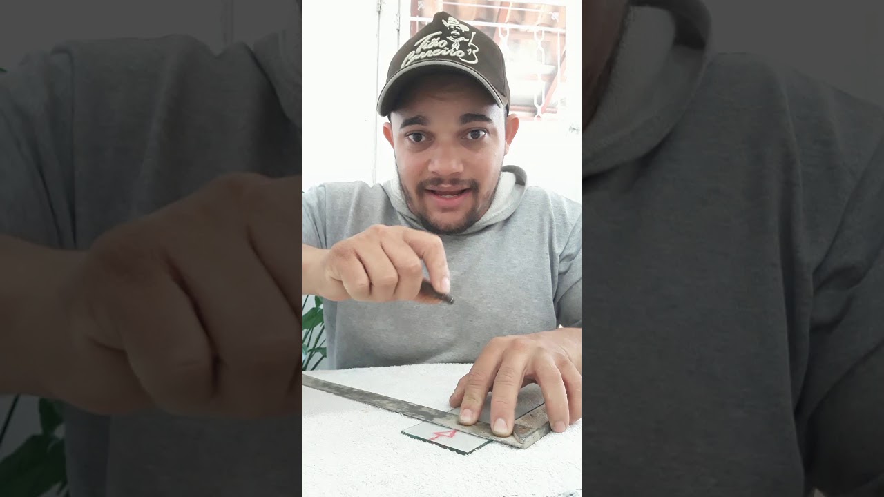 Como cortar vidro sem o uso do riscador profissional.