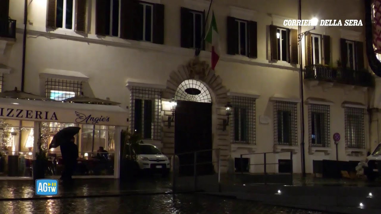 Valentino, la diretta dalla fondazione a Roma