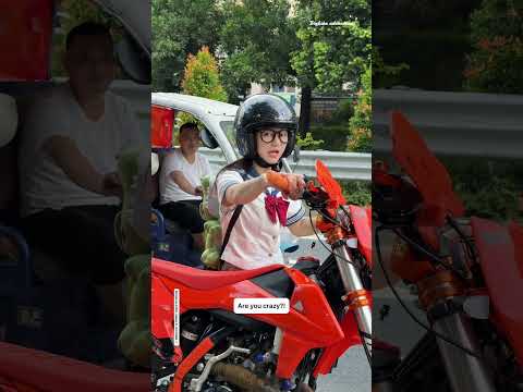Cute but fierce! Tiny rider threatens to punch the cameraman 👊 #girlrider #dirtbike #funny