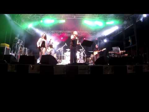 VOLARE - DE BELLIS SHOWBAND AND TONY DI MARTI 2014