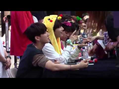 [1/6] 08192018 Stray Kids - Starfield Mall Fansign