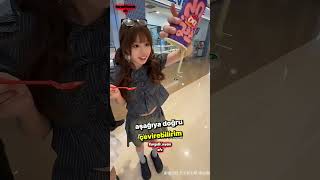 Dondurmayı Yere Düşürdü! Sonra Bakın Ne Yaptı 😂🍦#shorts