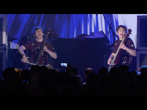 ENTER SANDMAN - METALLICA - Emil and Dariel LIVE in Las Vegas