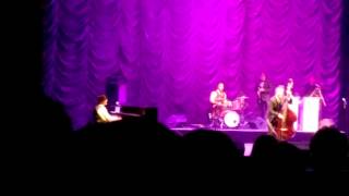 Scott Bradlee's Postmodern Jukebox - I'm Not The Only One (ft Casey Abrams)