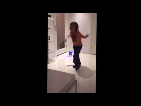 Tikktakk moves by Leo Marcel from Norway