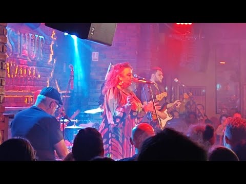 Kaz Hawkins Blues Quintet - Feeling good