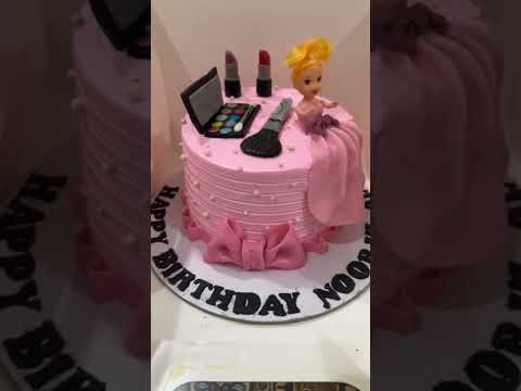 Makeup theme cake..Cakes by ibrahim..Contact 03023269209#shorts #viralvideos #viralvideo