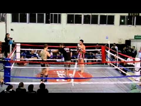Poggi vs Anibal Casco MuayThai SemiPro - Parana 17/10/2015