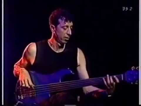 Pino Palladino Awesome Bass solo and groove - Manu Katche and Dominic Miller live at Montreux 1999