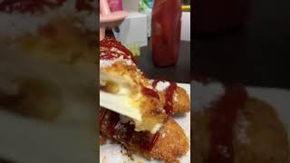 汚いキッチンでチーズハットグ作ってみた