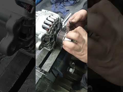 Alternator pulley replacment