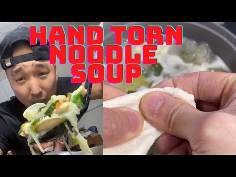 Korean Hand Torn Noodle Soup: Sujebi (수제비 레시피)