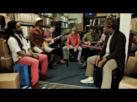 Dungeon Sessions: The Lions - When It Rains