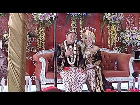 samawa ya mas aji Bayu dan istri😁