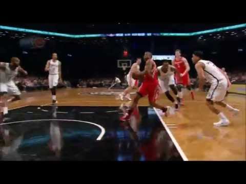 Isaiah Canaan blows past Jorge Gutierrez for two