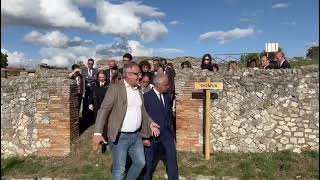 la-visita-di-piantedosi-nel-parco-archeologico-aeclanum