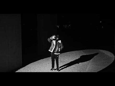 OG Keemo - Gold um den Nacken