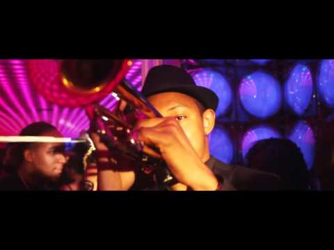 Ray Foxx featuring Lovelle   La Musica The Trumpeter OFFICIAL VIDEO
