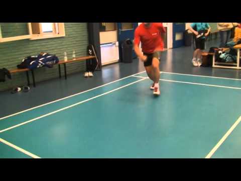 Badminton hopscotch pas.wmv