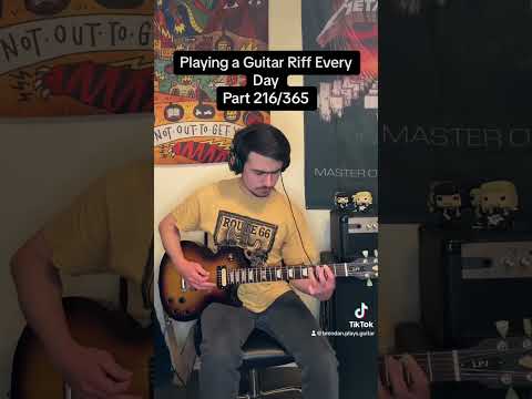 Playing a Guitar Riff Every Day Part 216/365: Detroit Rock City - Kiss