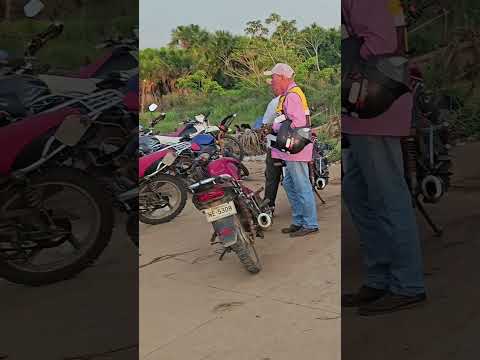 Bloqueo de caretera en Bolivia Pando Porvenir