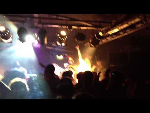 Saalschutz - Ravepunk für eine bessere Welt (live) {Disco Destruction - Trier 30.11.2012}