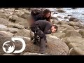 Mel B Pees On Bear S Hand Running Wild With Bear Grylls