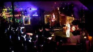 Flört - İzmir Marşı