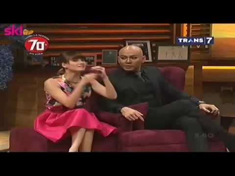 Naik pelaminan deddy corbuzier dg chika jessika FULL HITAM PUTIH 12 Agustus 2015