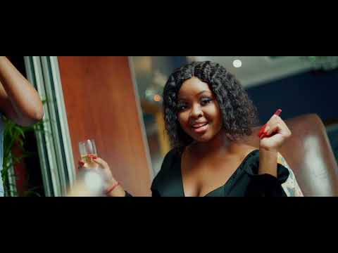 Ndloh Jnr Feat. Dj Tira & Sizwe Mdlalose - Ngiyambiza(Official Music Video)