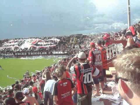 Jec entrando em campo para o clássico contra o Criciuma na arena Joinville