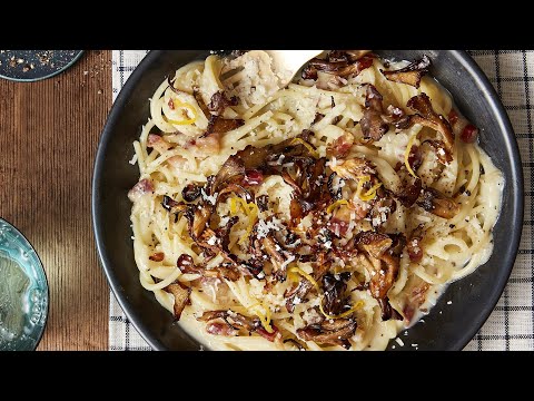 How To Make Spaghetti alla Gricia | Rachael Ray In Season
