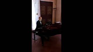 Pianista e organista Ivan video preview