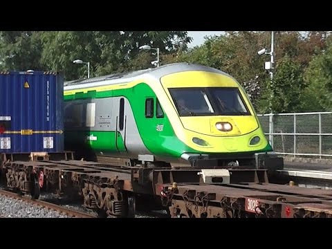 IE MK4 Intercity Train + 201 Class number 223 - Kildare Station