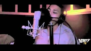 Nelly - Motto Freestyle (Studio Performance)