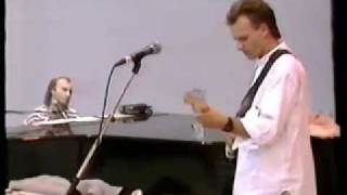 Phil Collins &amp; Sting - Long Long Way To Go (Live Aid 1985)