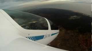 preview picture of video 'Vliegclub Haamstede 2012 Gliding'