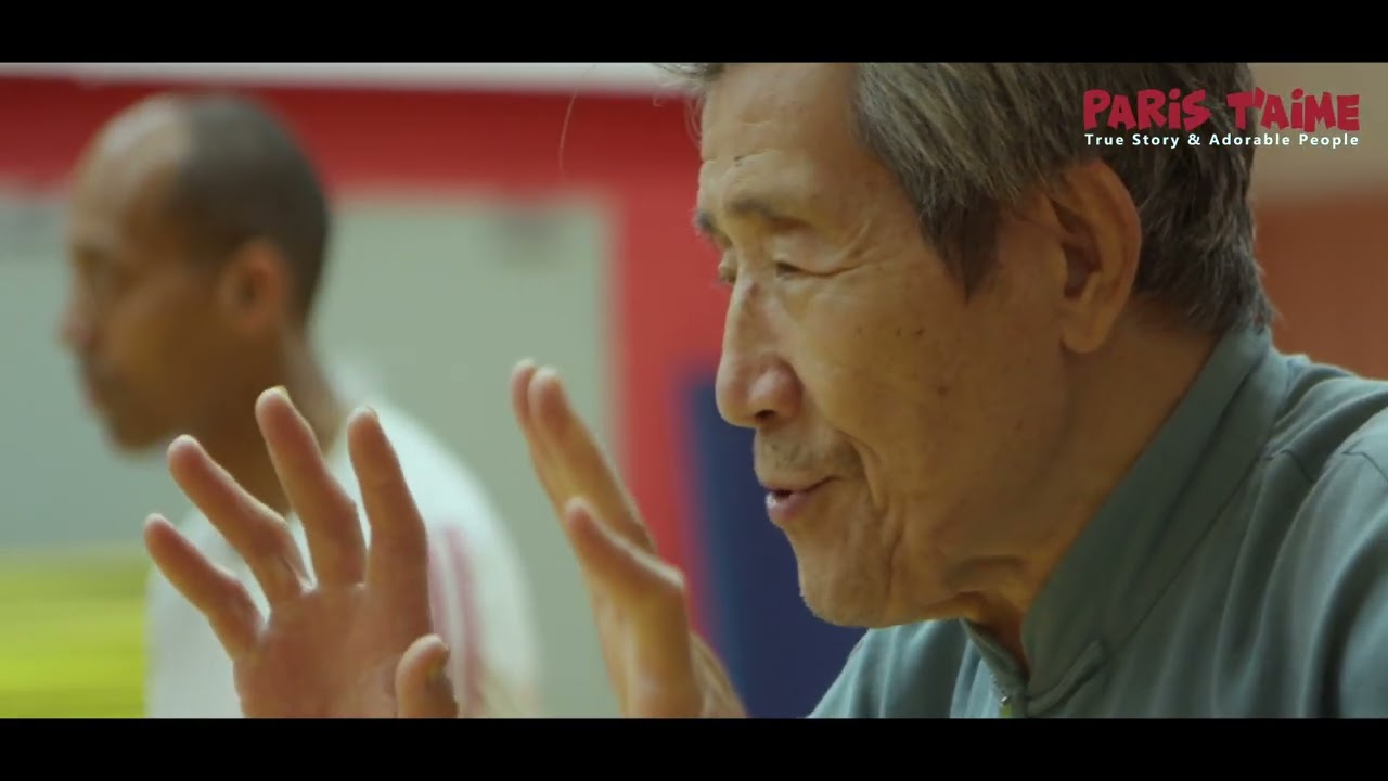 By the Lake: Buttes-Chaumont