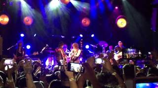 Enrique Bunbury Alicia Expulsada Al pais de las maravillas